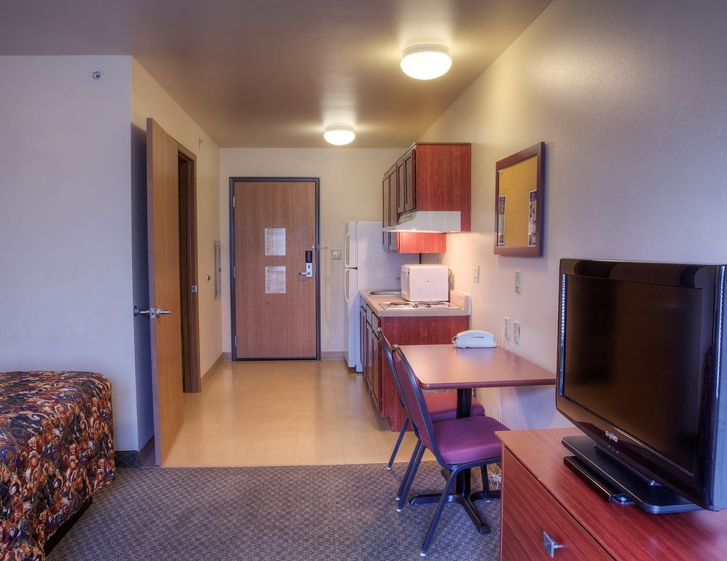 Woodspring Suites トピカ 部屋 写真