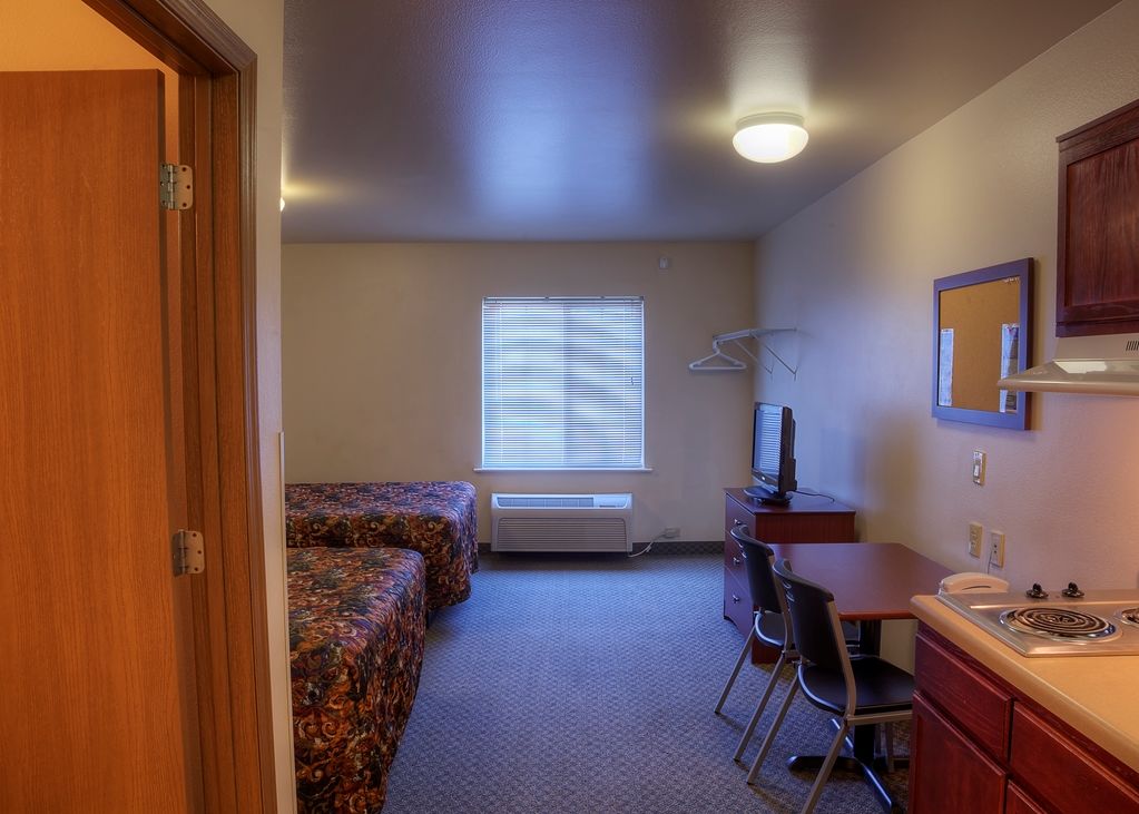 Woodspring Suites トピカ 部屋 写真