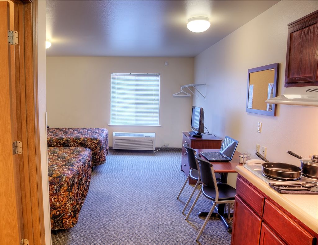 Woodspring Suites トピカ 部屋 写真