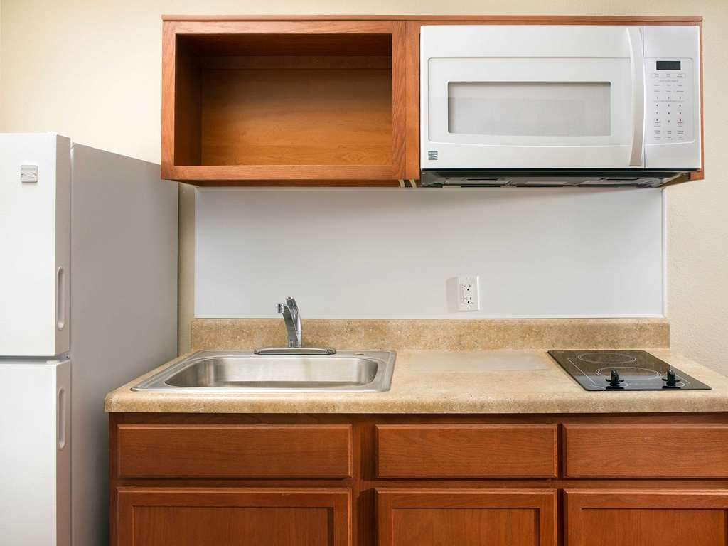 Woodspring Suites トピカ 部屋 写真