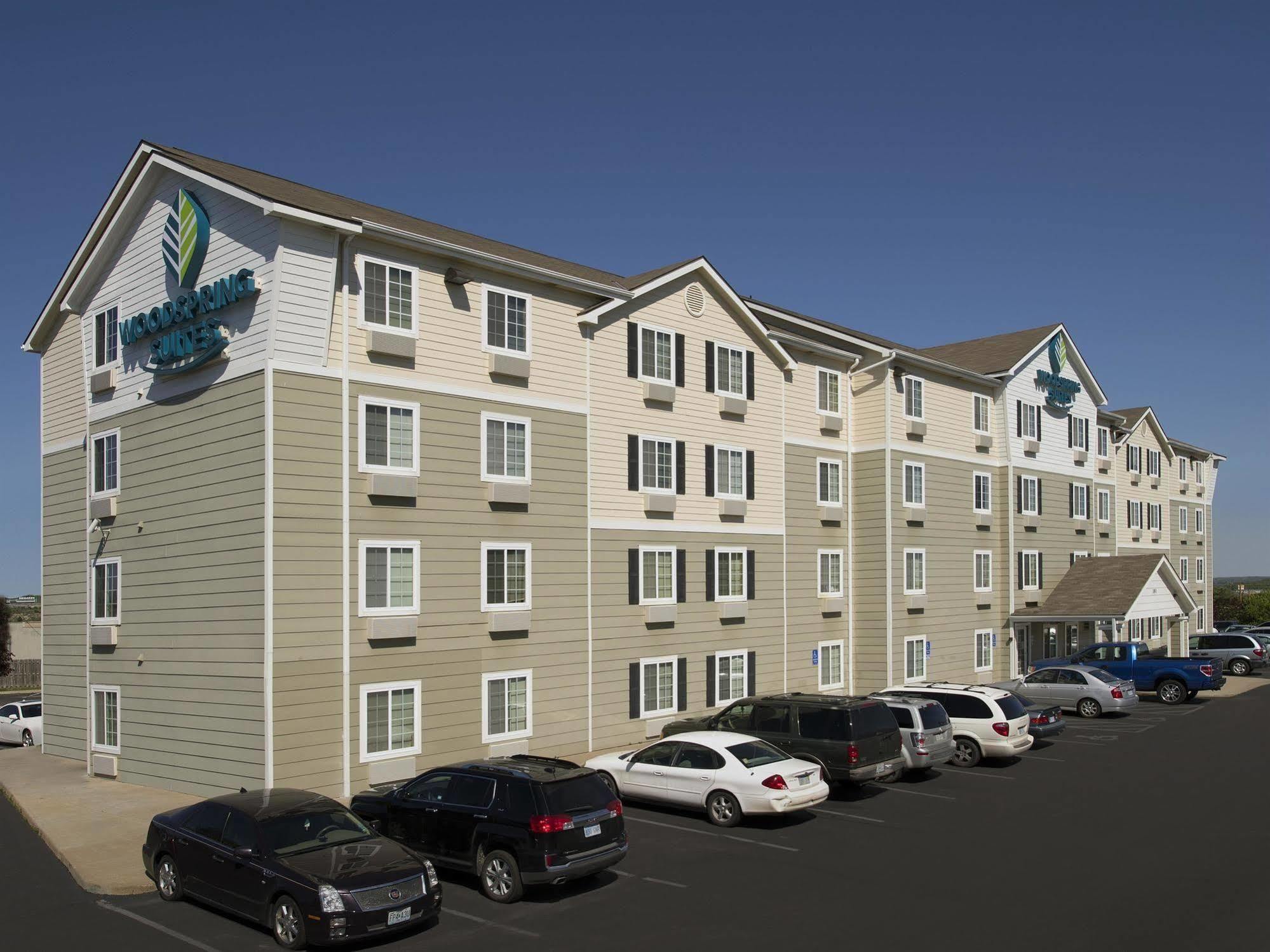 Woodspring Suites トピカ エクステリア 写真