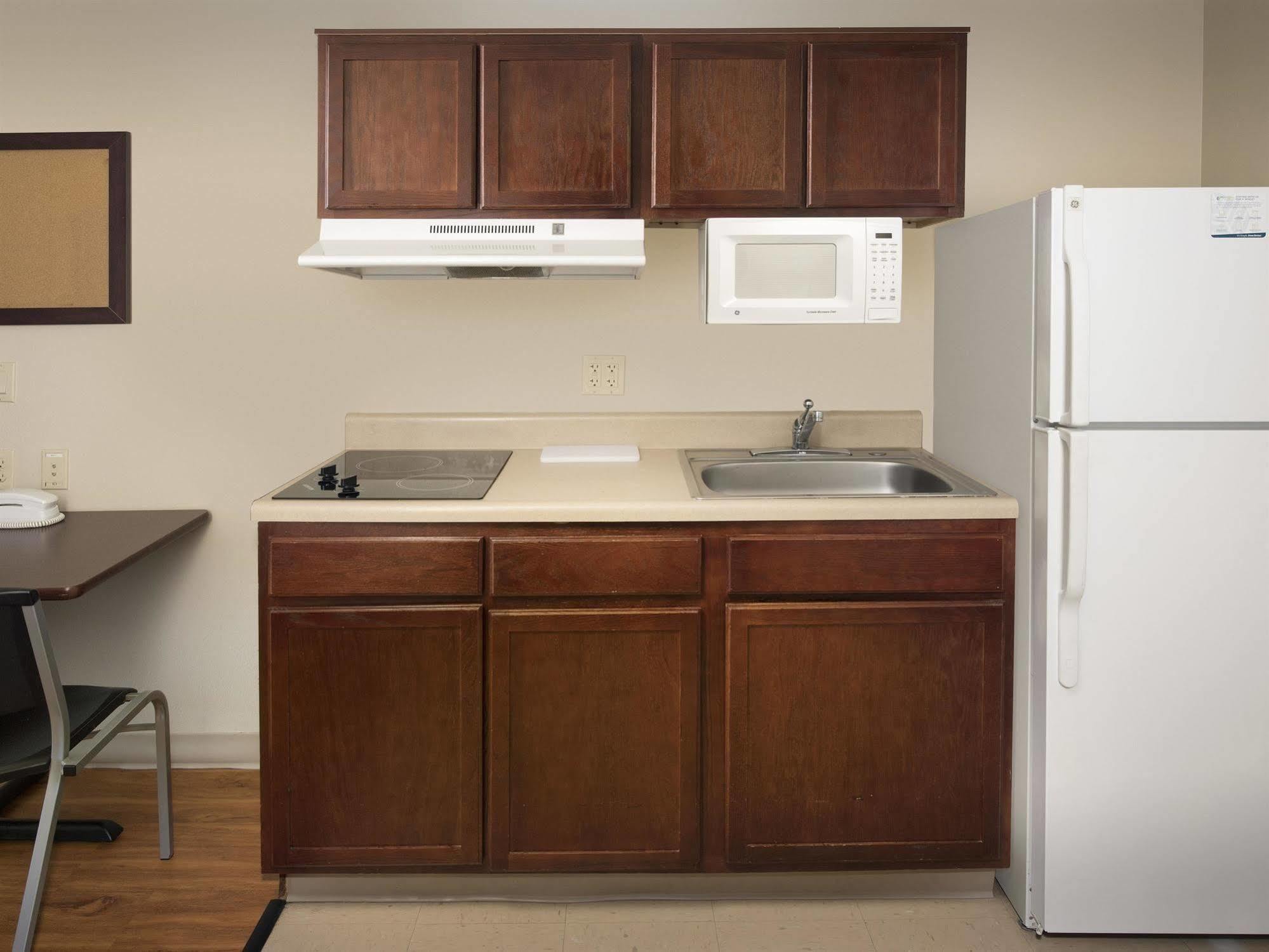 Woodspring Suites トピカ エクステリア 写真