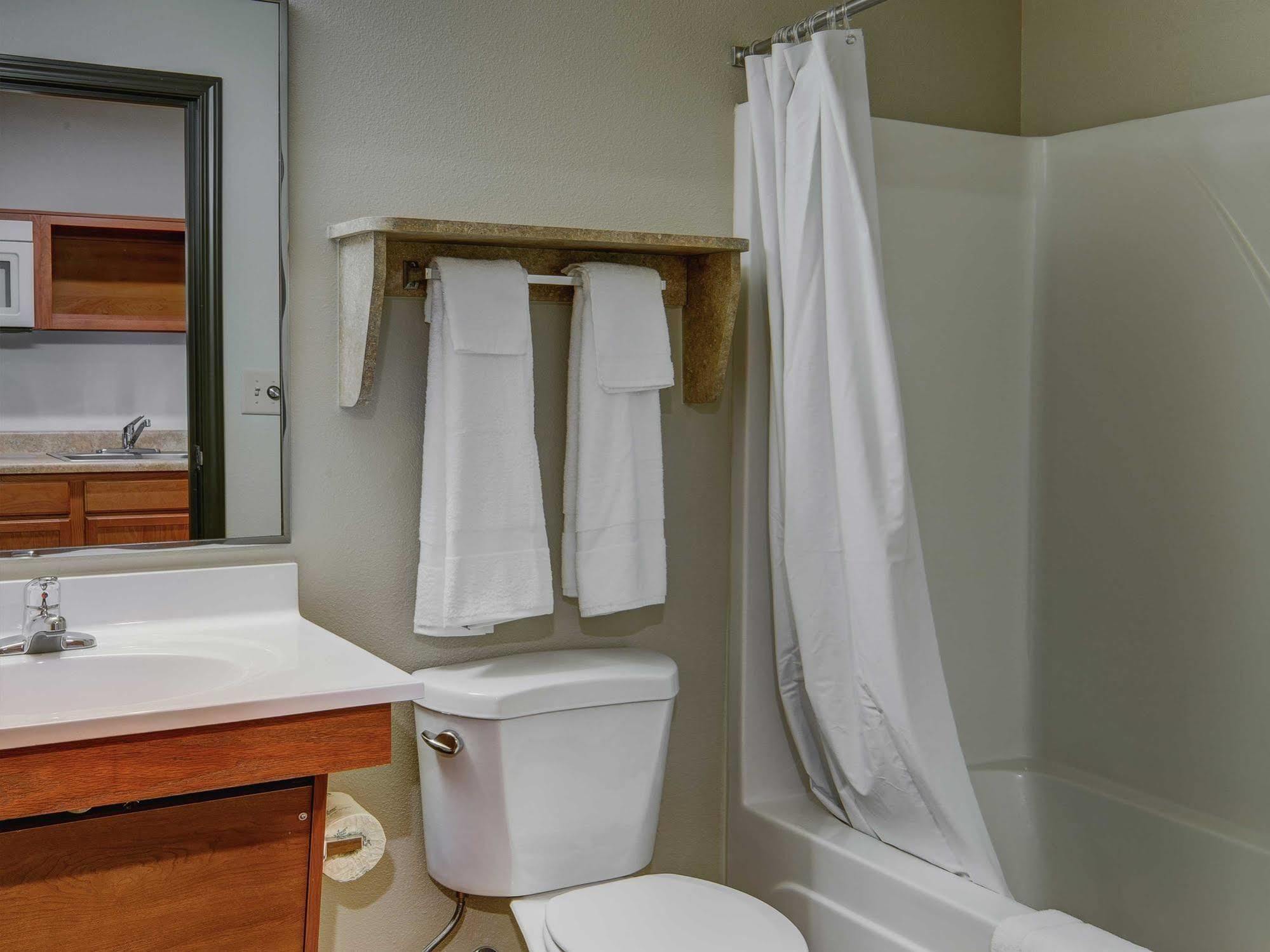 Woodspring Suites トピカ エクステリア 写真